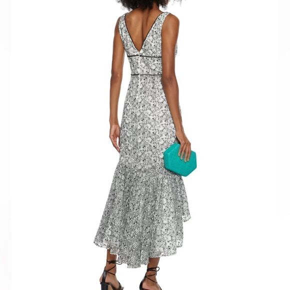 NWT ML MONIQUE LHUILLIER Floral-Embroidered V-Neck Fit-&-Flare Midi Dress sz 2 - Picture 3 of 13